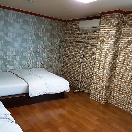 Gumi A Motel Экстерьер фото